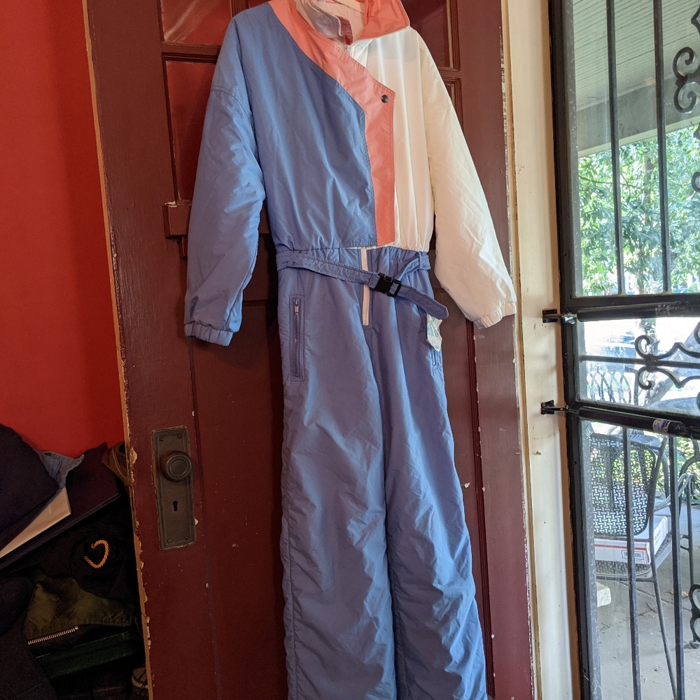 Vintage 90's pastel snowsuit🏂🌨️⛷️ - Picture 3 of 15